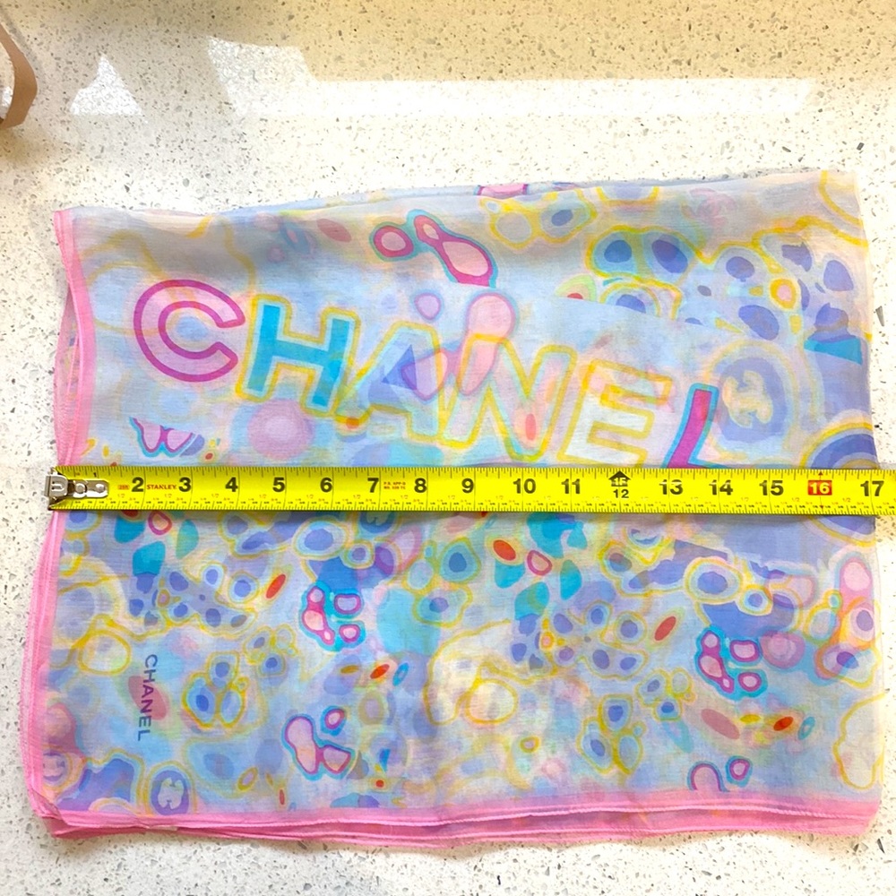 Chanel scarf - Picture 8 of 8